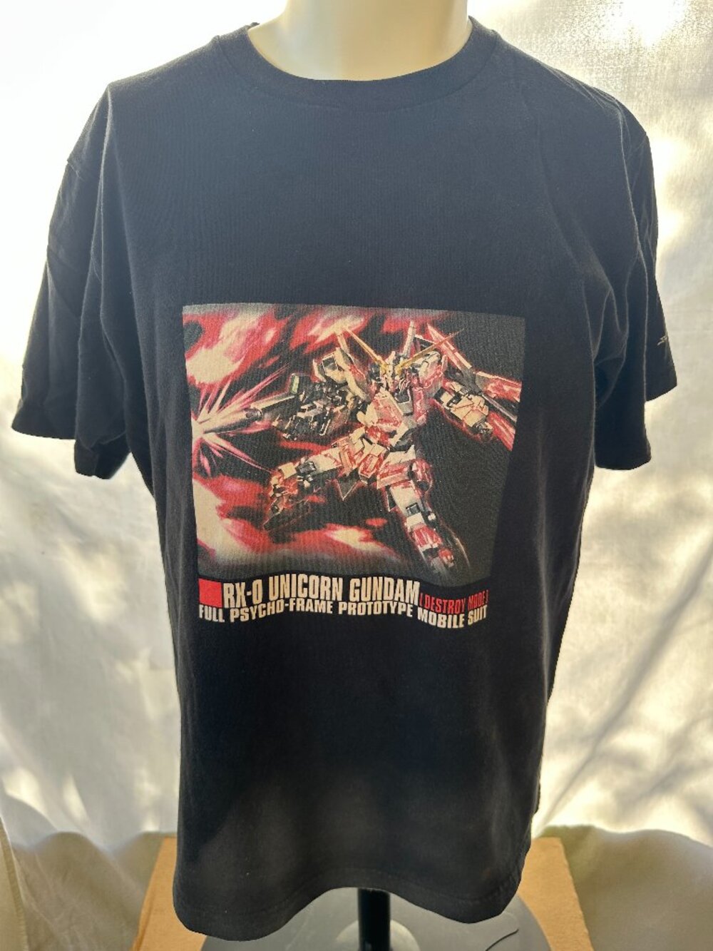 Uniqlo Gundam 40th Anniversary Gunpla RX-0 Unicorn Men’s Blac T Shirt Large Gund
